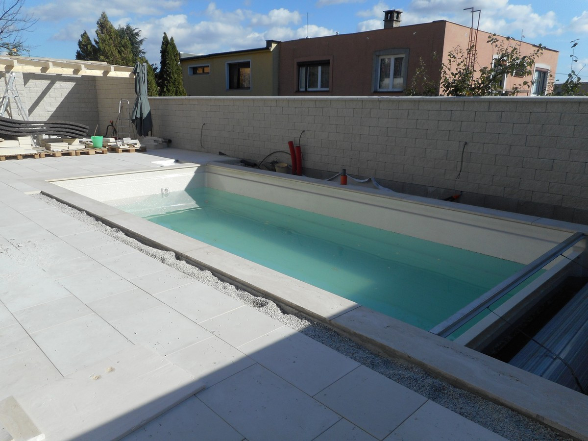Obklad bazéna - rodinný dom Modra-4