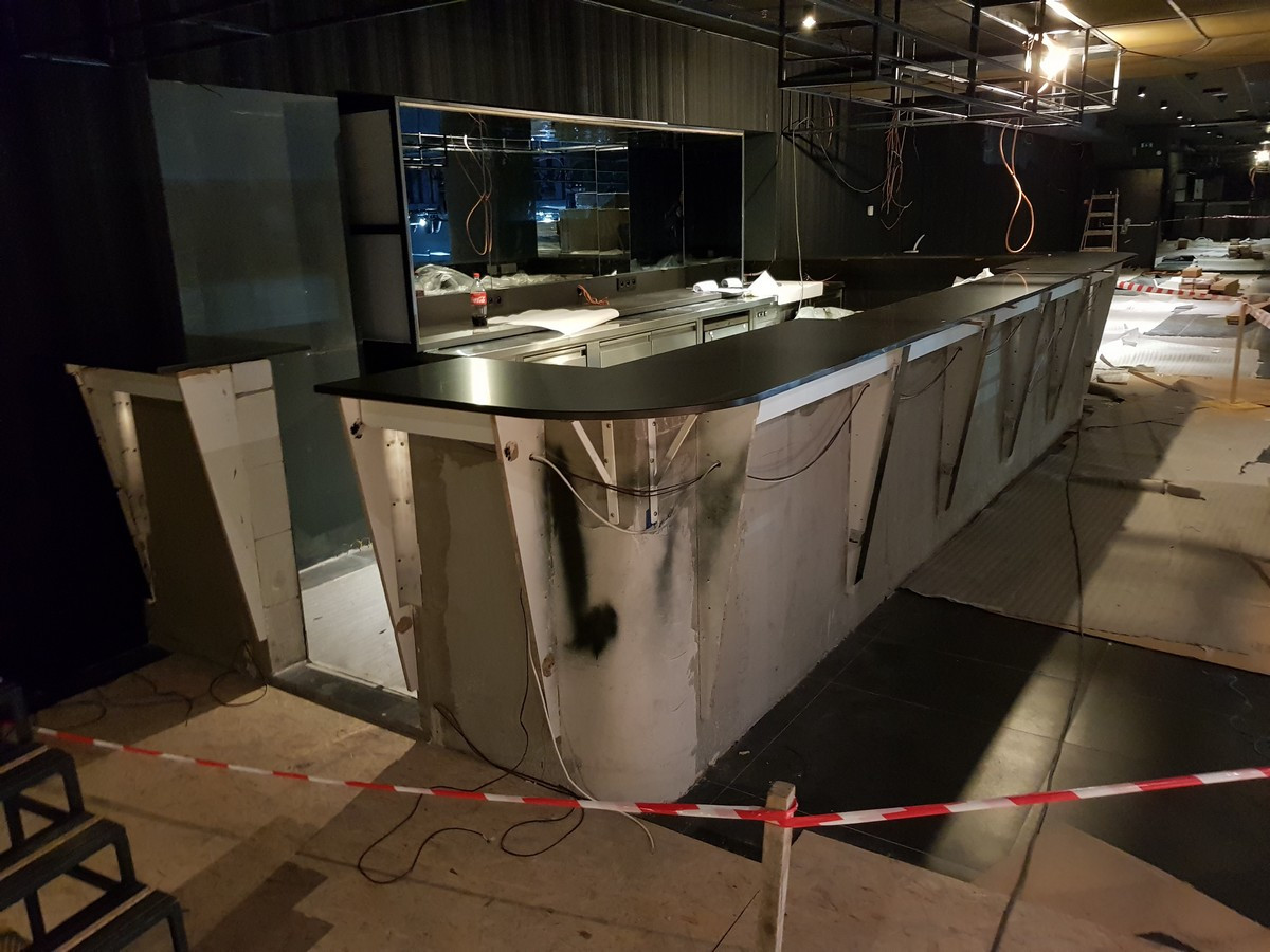 Barový pult - Praha-0