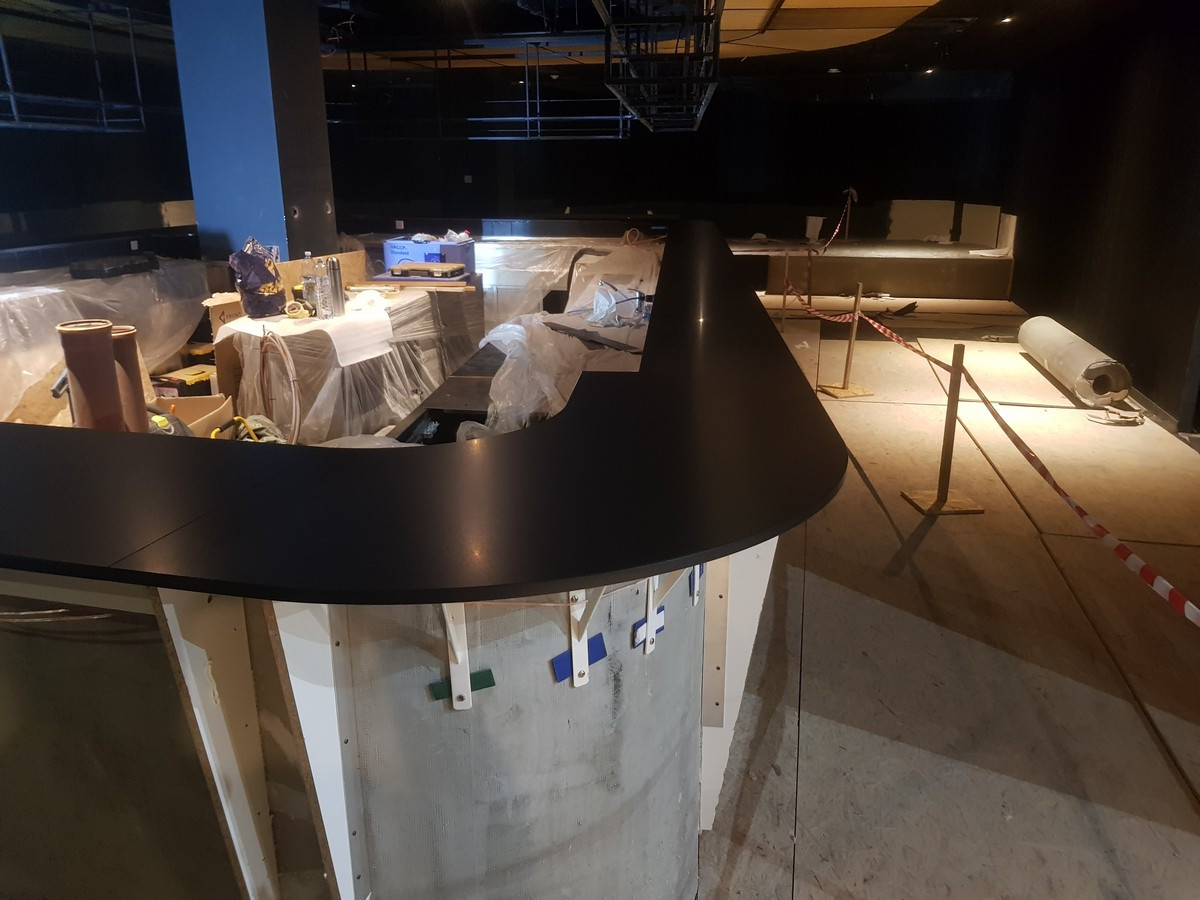 Barový pult - Praha-8